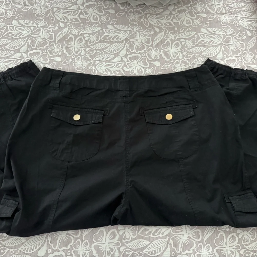 Cargo Capris - Picture 2 of 3